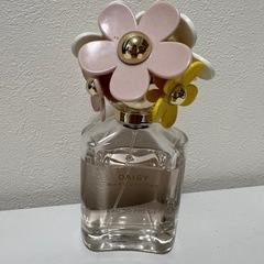 MARC JACOBS DAISY 香水