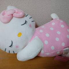 【新品】キティちゃん 抱き枕 人形 サンリオ ぬいぐるみ クリスマス