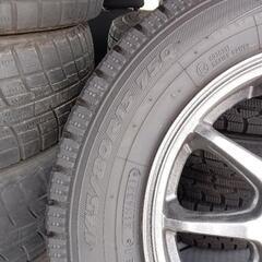 スタットレスタイヤ13インチ