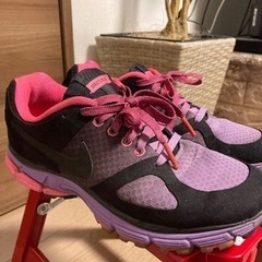 NIKE ナイキ　スニーカー　24㎝