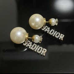 Dior ピアス