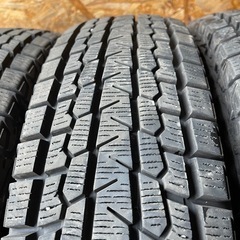 極上タイヤ　YOKOHAMA ヨコハマ　G075 175/80R16 スタッドレス タイヤ　2019年製　16インチ