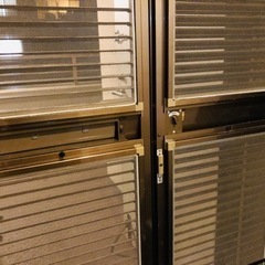 12月20日引渡し迄】高級玄関網戸 鍵付きルーバーサッシ 標準マンション