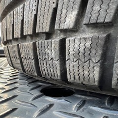 225/55R17 ブリヂストン スタッドレス タイヤのみ スタッドレスタイヤ