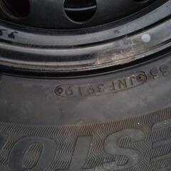 バリ山　スタッドレス　ハイエース2019年製　ブリザックVL1