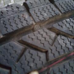 バリ山　スタッドレス　ハイエース2019年製　ブリザックVL1