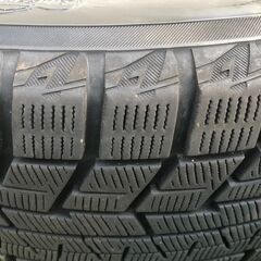 プリウスα用スタッドレスタイヤ　純正ホイール付き　4本セット