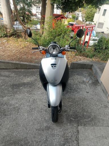 前タイヤ、バッテリー、オイル、エアーフィルター新品 ホンダ トゥデイ
