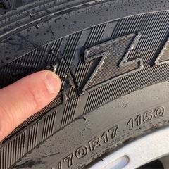 【問い合わせ多数　順を追って連絡します】スタッドレスタイヤとアルミホイールのセット