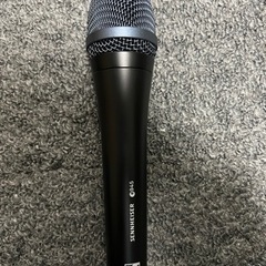 SENNHEISER E945