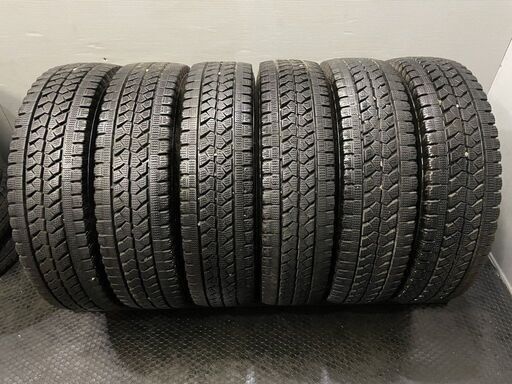 ブリヂストントラック用スタッドレス205／85R16 117／115L LT