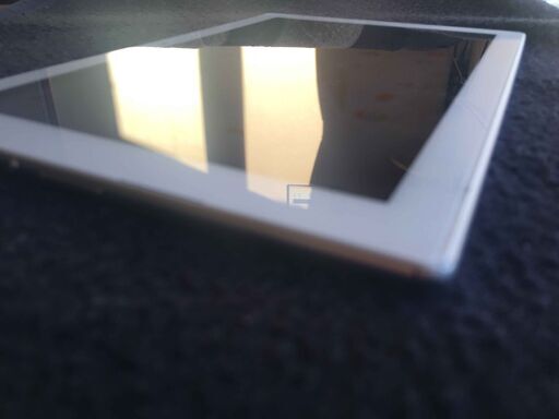 Sony xperia z4 tablet sot31white３２GB SIMフリー　バッテリー新品