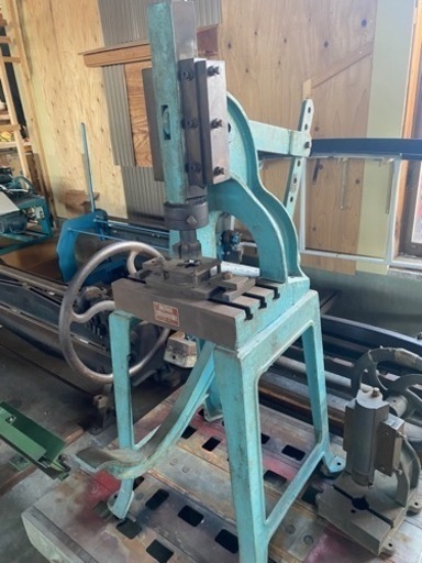 板金機械 瓦棒キャップ