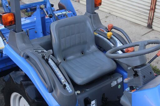 SOLD OUT】イセキ トラクター TM18 18馬力 パワステ 4WD 逆転 自動水平