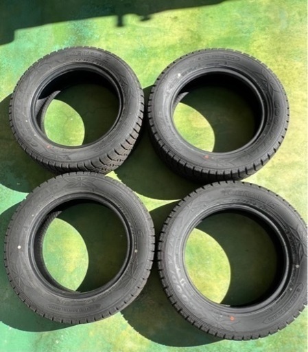 美品！スタッドレスタイヤ　冬タイヤ　GOODYEAR 175/65R/15 15インチ