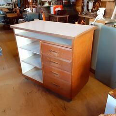 古家具ビンテージ品◾️木製無垢材 古民家でつかわれていた作業台 / 飾り台 机 古家具ビンテージ品◾️木製無垢材 古民家でつかわれていた作業