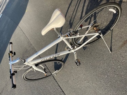 受付終了】クロスバイク Giant Escape R3