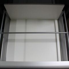 綾野製作所/AYANO Esse/エッセ ダイニングボード 幅60 ストライプガラス サイレントダンパー ブラック系 食器棚 中古 店頭引取歓迎 R6682)