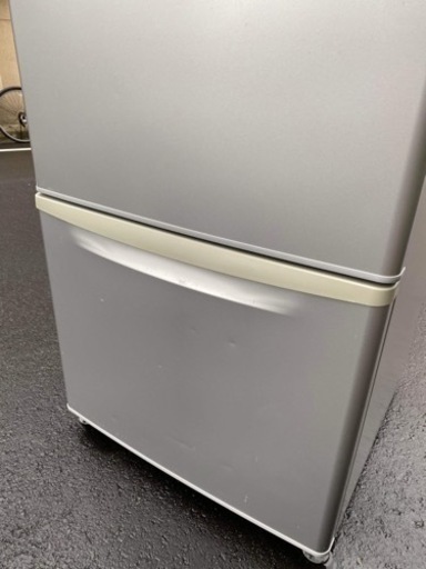 ファミリータイプ冷凍冷蔵庫㊗️保証あり設置まで配達可能
