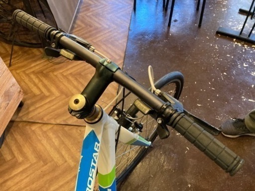 GIANT CROSTAR前後タイヤ新品！】アルミフレーム 24段変速 クロス