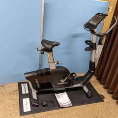 HORIZON UPRIGHT BIKE COMFORT 7 コ...