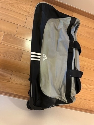 adidas キャスター付きバッグ