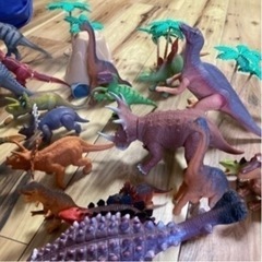 恐竜  28体セット  鳴く恐竜入り✨