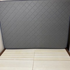 2020年3月に購入したダブルサイズ大きいベットです。