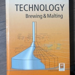 クラフトビールに関する書籍　brewing molting te...