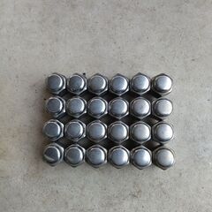 アルミホイール・スタッドレスタイヤ、ハイエースで使用