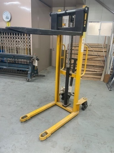 手動フォークリフト　1000kg