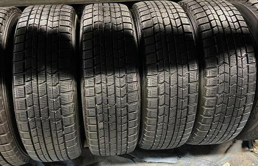 ストア ⛄175/65R15❄️工賃込み！アクア、カローラフィールダー  