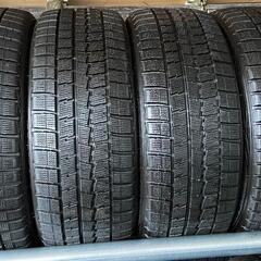 ⛄225/45R18❄️工賃込み！クラウンアスリート、プリウスα、マークX 