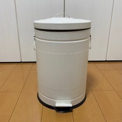 ニトリ　ゴミ箱　12L