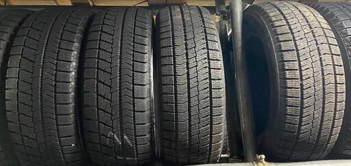 スタッドレスタイヤ 215/60R16 2023年式 岐阜 愛知 エスティマ
