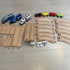 【取引先決定済】木製玩具 木のおもちゃ 電車