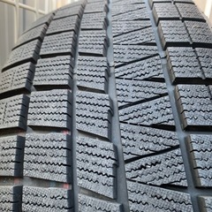 取引中　スタッドレスタイヤ　美品