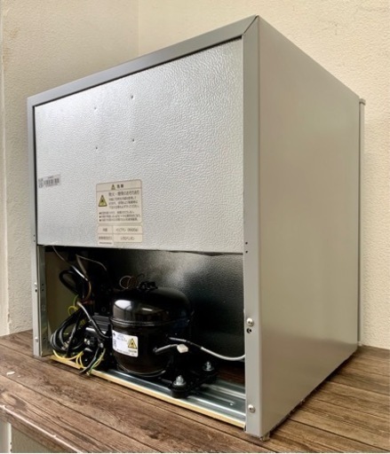 札幌市内配送無料 美品 22年製 アズマ 46L 1ドア冷蔵庫 MR-50B 右開き - 冷蔵庫
