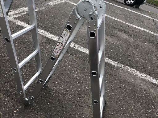 多機能 脚立 はしご 4段×4折り 作業台 足場 多目的 折り畳み式