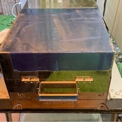 シーズンです　オートキャンプ　車載用折り畳み式ギャレー　ステンレス製シンク　ソロキャンプ　IGT 調理台