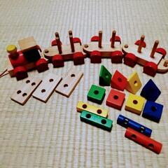 【決まりました】木製玩具　知育　積み木　ウッドトレイン　電車
