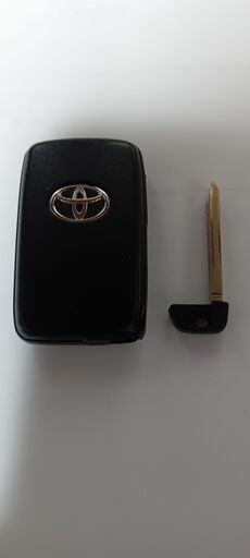 プリウスの合鍵、３０系のスマートキー１個（３代目プリウス(PRIUS)）山梨県内出張