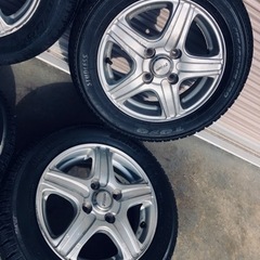 冬タイヤ 155/65R13 軽自動車用アルミ付きTOYO製くるみ入りスタッドレス 4本組