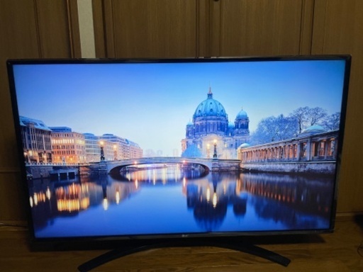 2022年製　49V型　4K液晶テレビ　LG 49UN7400PJA