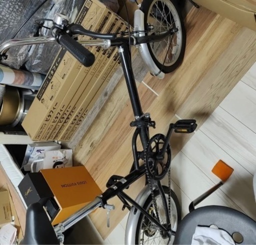 自転車　黒色　16インチ