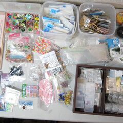 ビーズ大量☆手芸用品 はさみ/マスキングテープ/カシメなど…