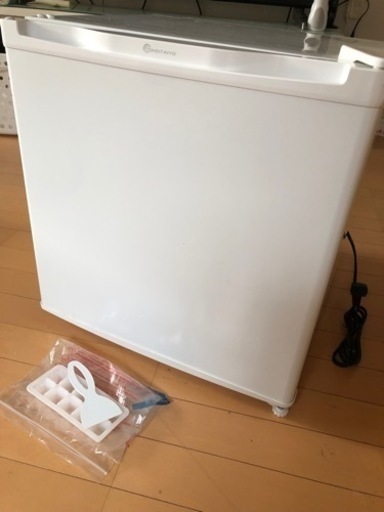 1ドア　小型冷凍庫