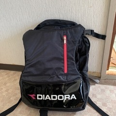 DIADORAのバッグ