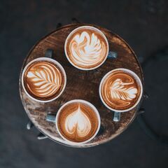 珈琲を片手におすすめのカフェを教えあうカフェ好きが集まるサークル
