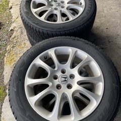 冬タイヤ225/60R/18お取り引き決定いたしました